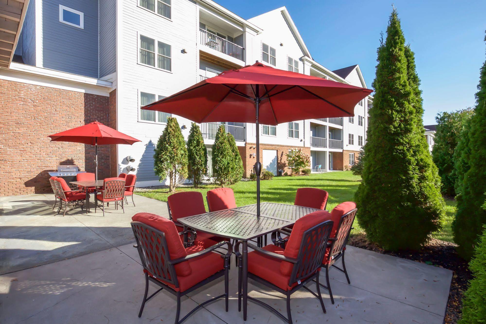 White River Inn & Suites White River Junction Exterior foto